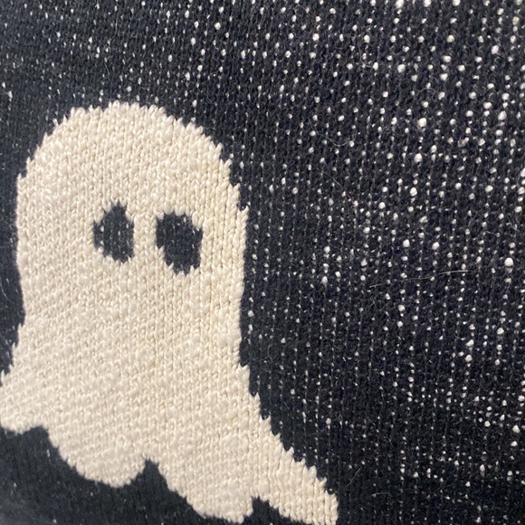 Rachel Zoe Black and White Knit Ghost Throw Pillow (2) - Picture 4 of 6